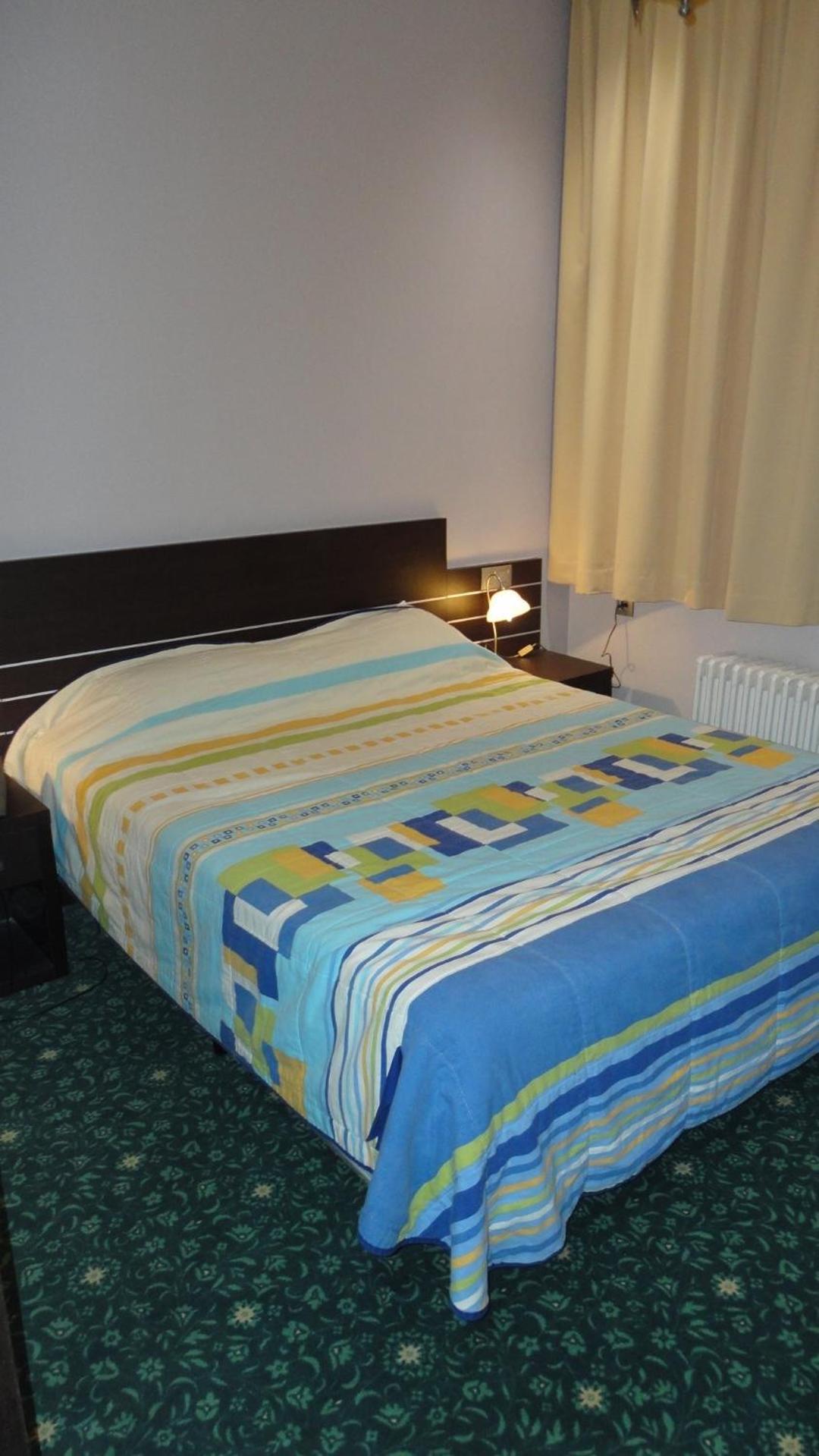 Hotel L'Auberge Du Souverain Auderghem Екстер'єр фото